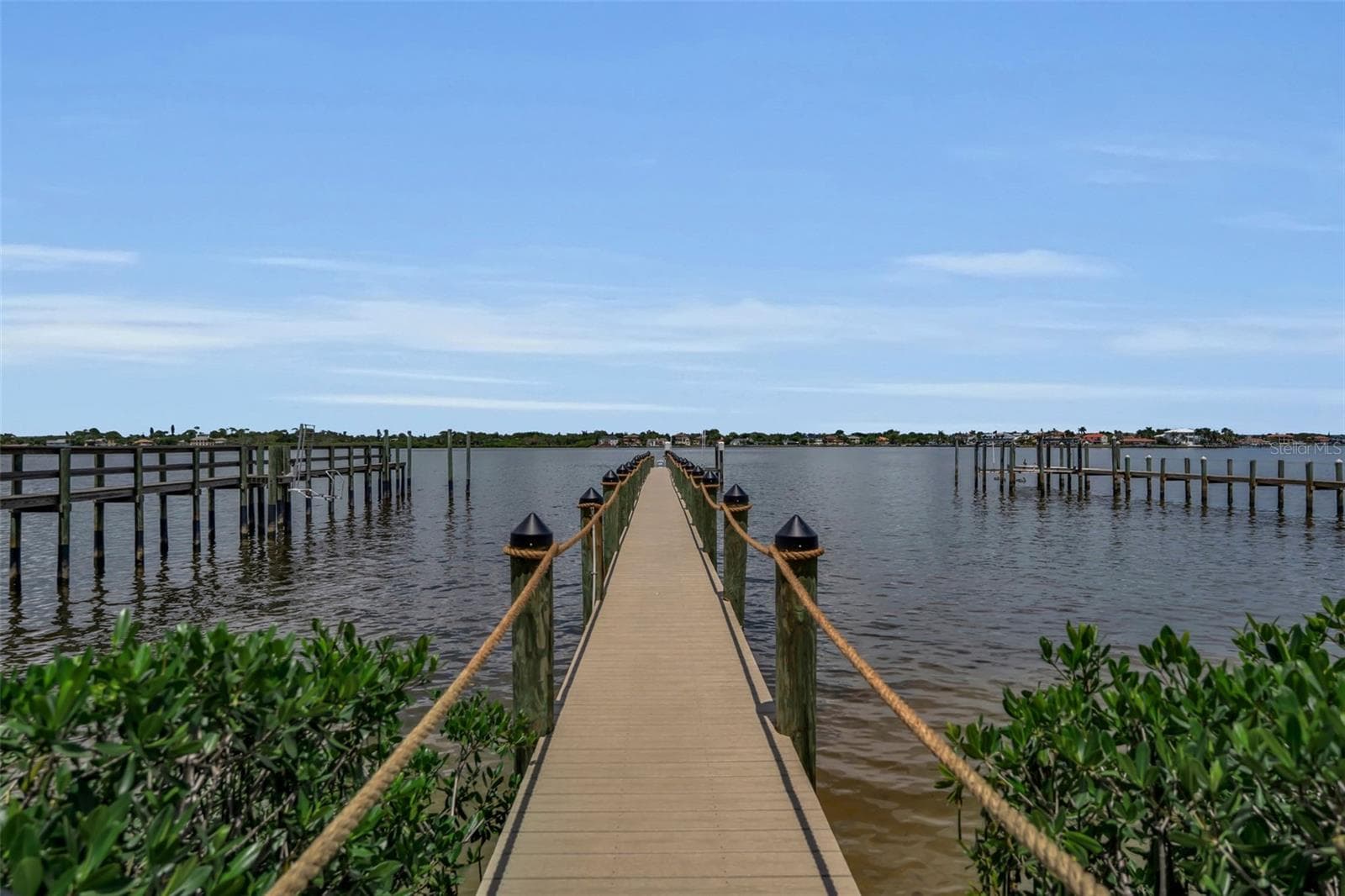 Single Family Residence at 1275 PORT LN, SARASOTA, photo 6 of 93