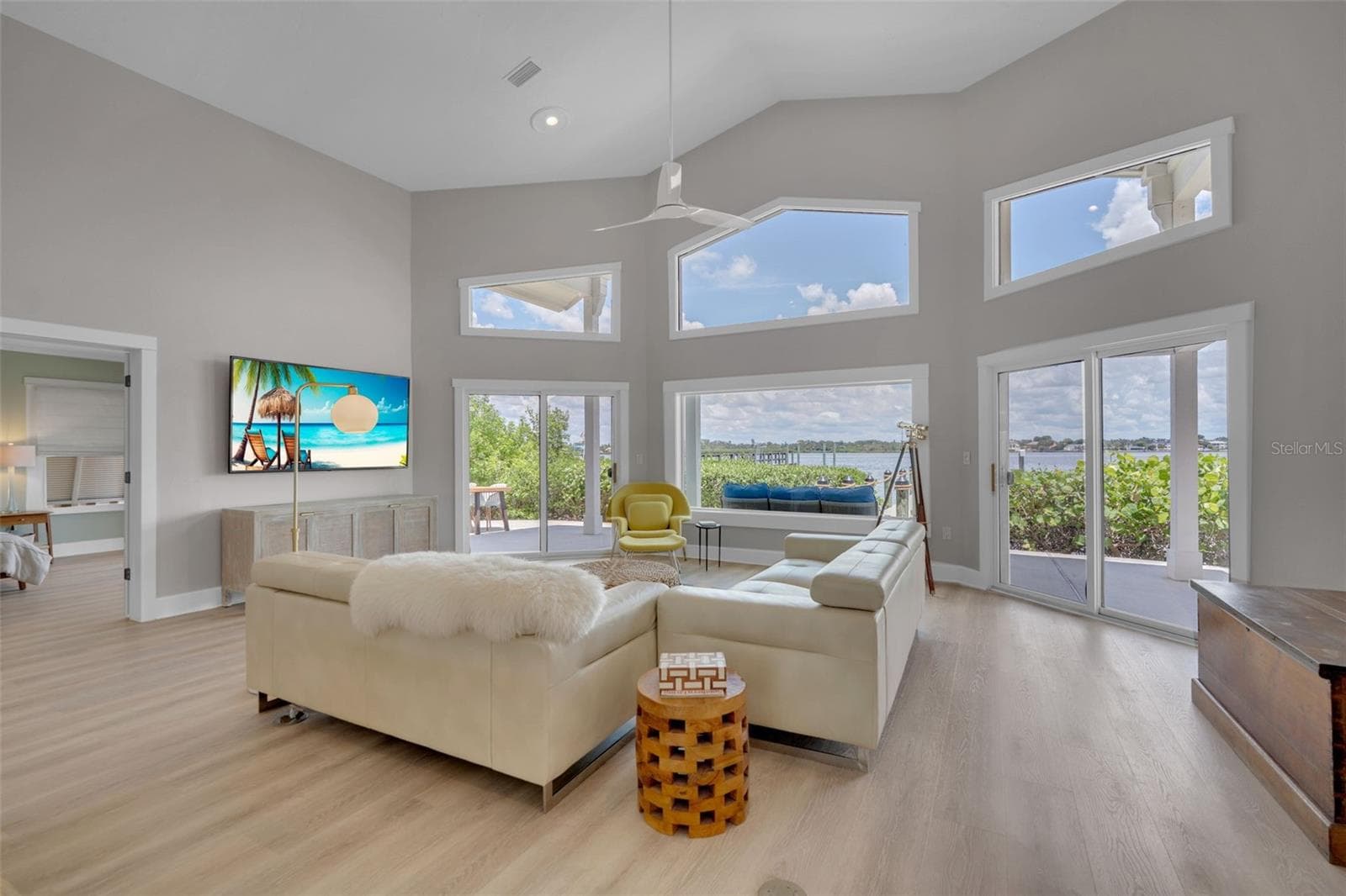 Single Family Residence at 1275 PORT LN, SARASOTA, photo 14 of 93