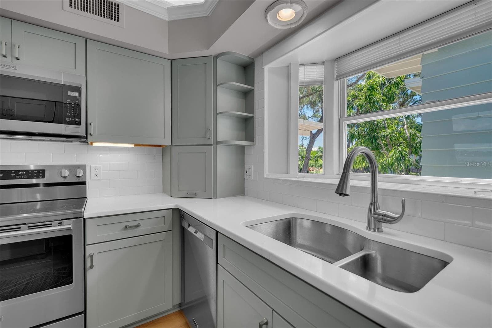 Single Family Residence at 1275 PORT LN, SARASOTA, photo 29 of 93