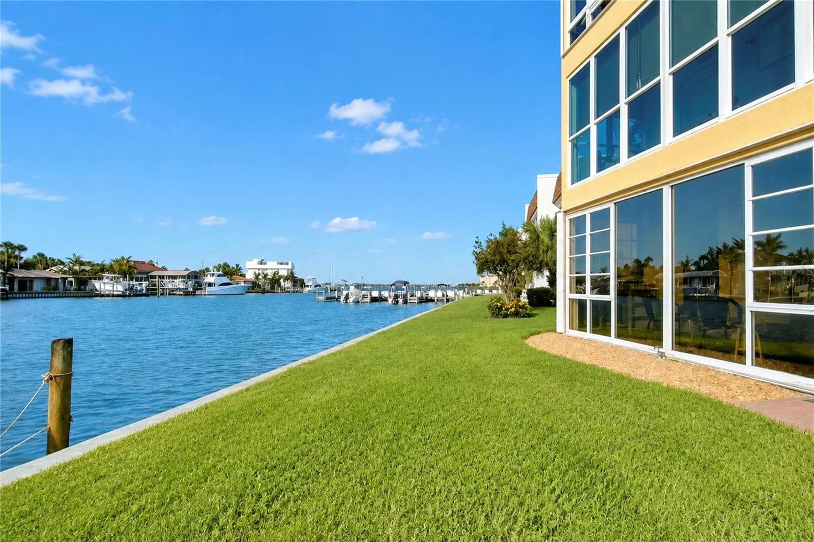 Condominium at 1351 BAYSHORE DR #108, FORT PIERCE, photo 31 of 33