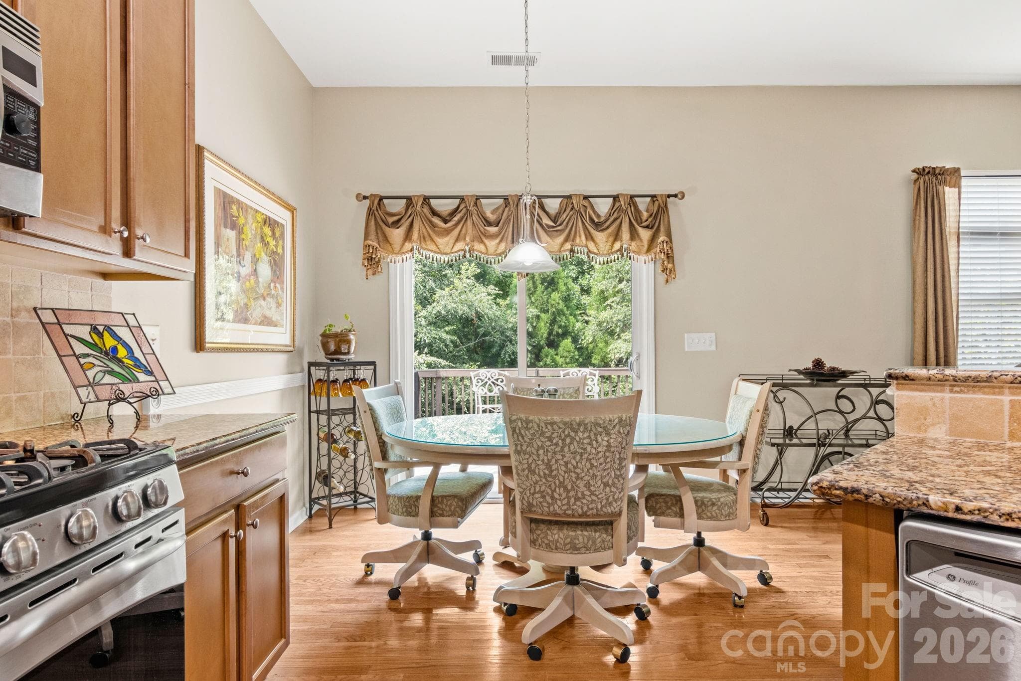 Single Family Residence at 7055 Sedgebrook Drive W, Stanley, photo 12 of 34
