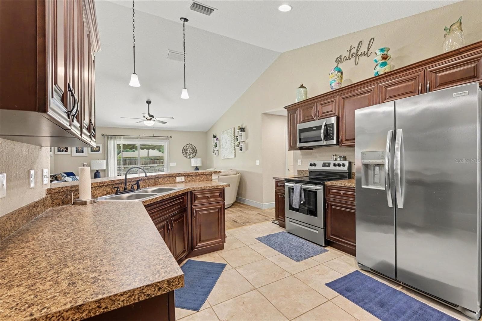 Single Family Residence at 4 MALAUKA RADIAL PASS, OCKLAWAHA, photo 3 of 27