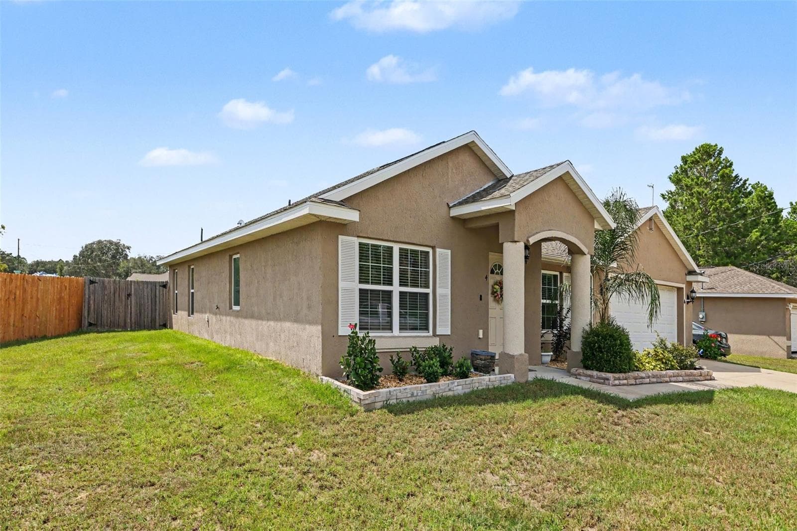 Single Family Residence at 4 MALAUKA RADIAL PASS, OCKLAWAHA, photo 7 of 27