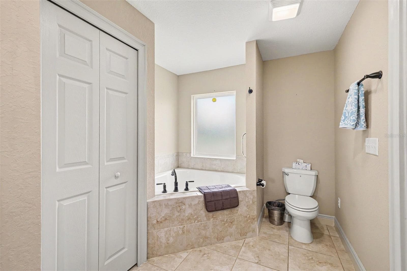 Single Family Residence at 4 MALAUKA RADIAL PASS, OCKLAWAHA, photo 16 of 27
