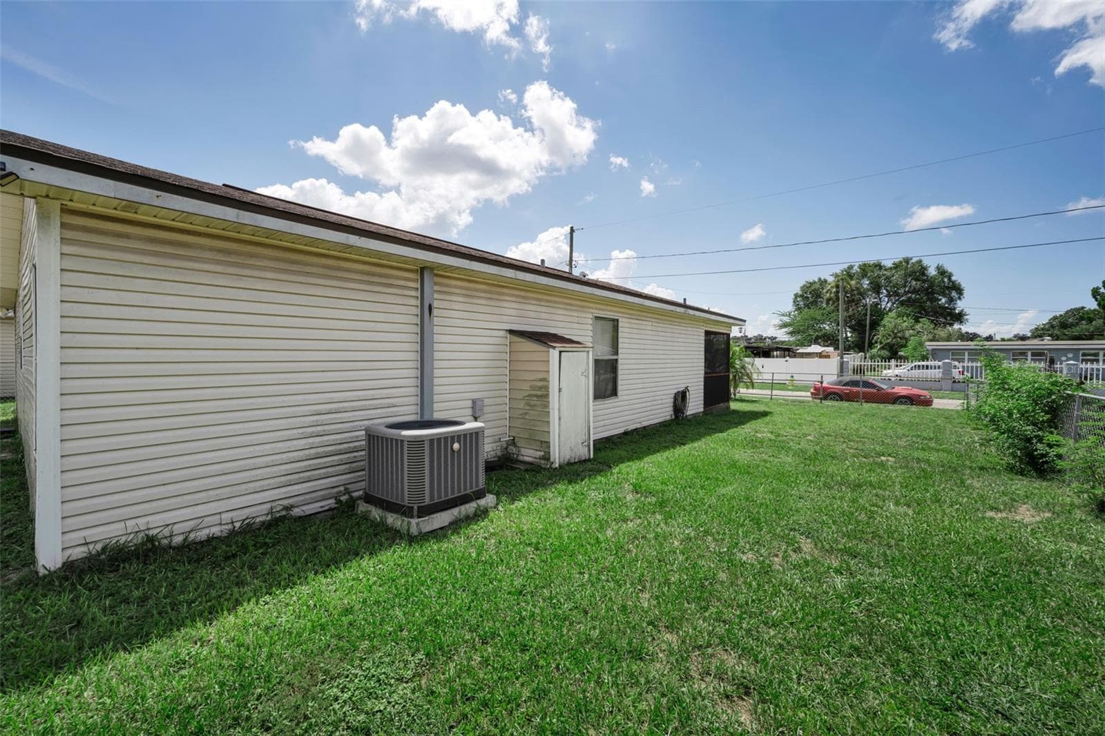 Single Family Residence at 7526 CAROLTON CIR, TAMPA, photo 41 of 42