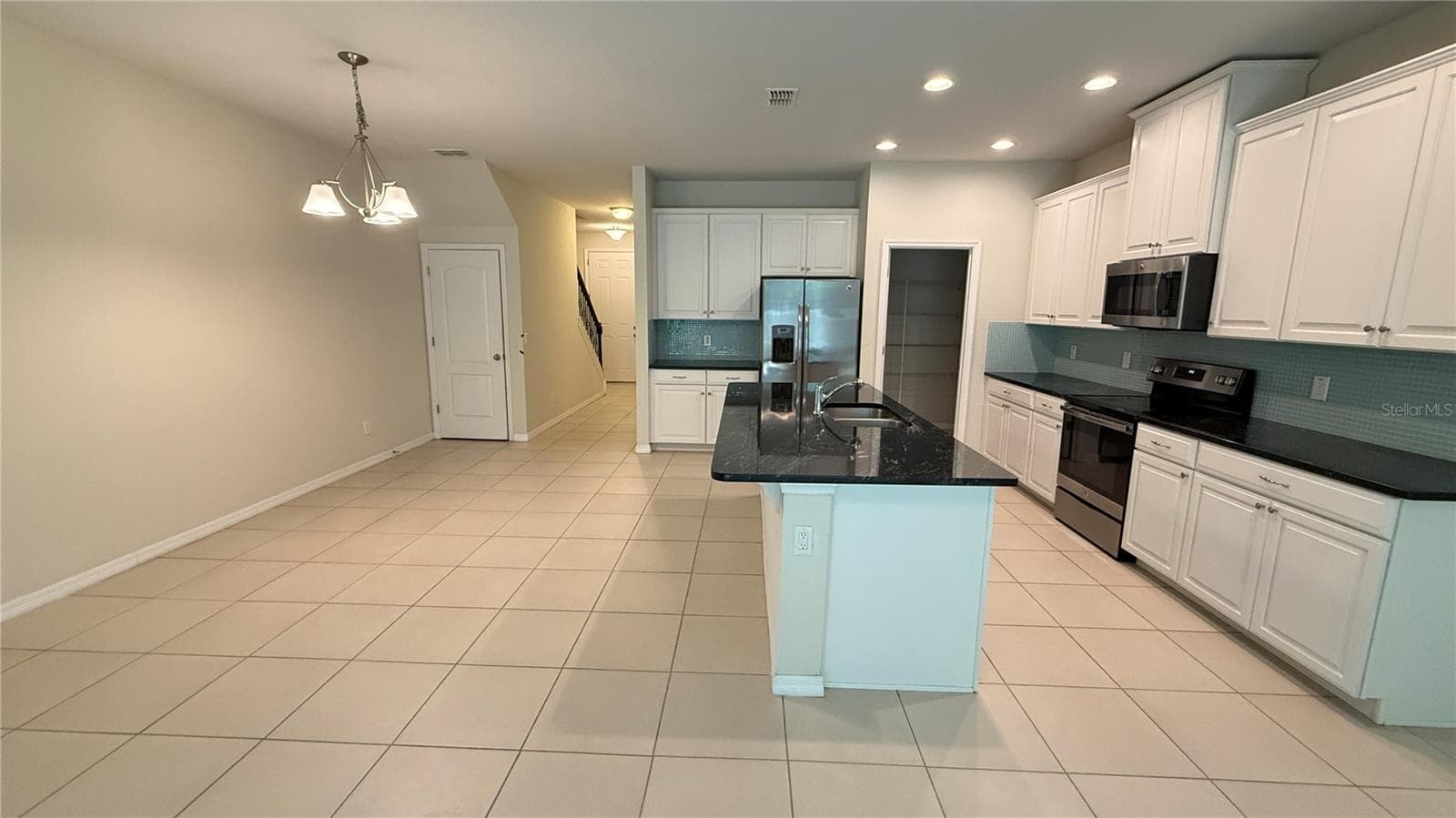 Townhouse at 103 MAYO CT, OVIEDO, photo 7 of 27