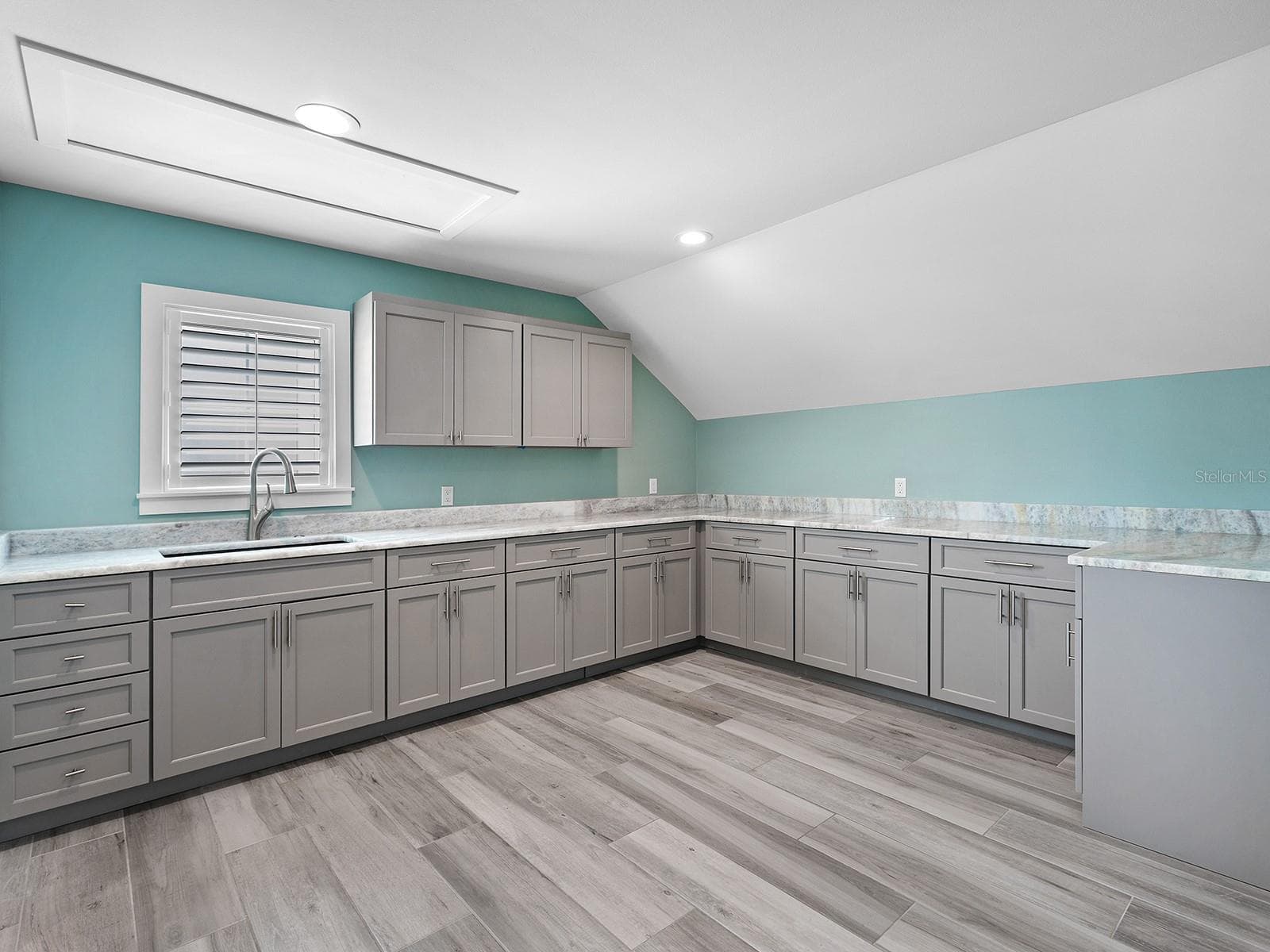 In-law suite kitchenette - 4024 11TH STREET CT W, PALMETTO