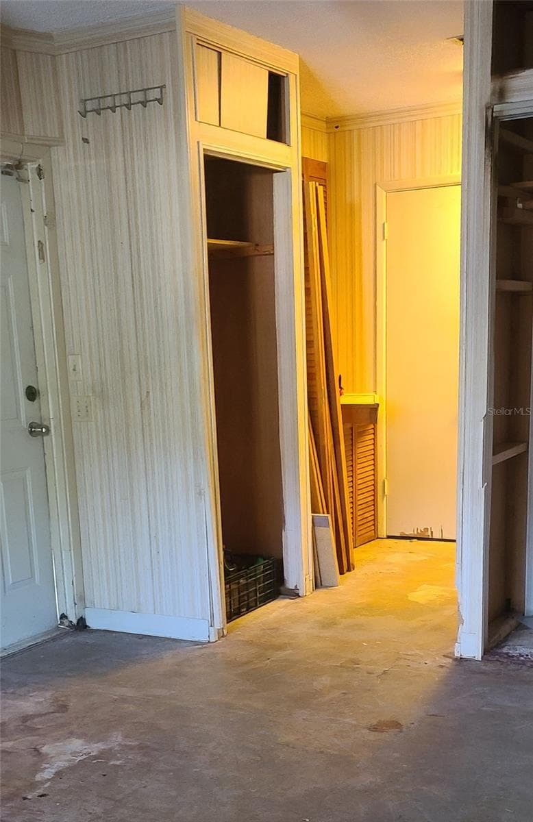 Spacious Bonus Room .. Guest Suite? - 8665 MOCKINGBIRD LN, SEMINOLE