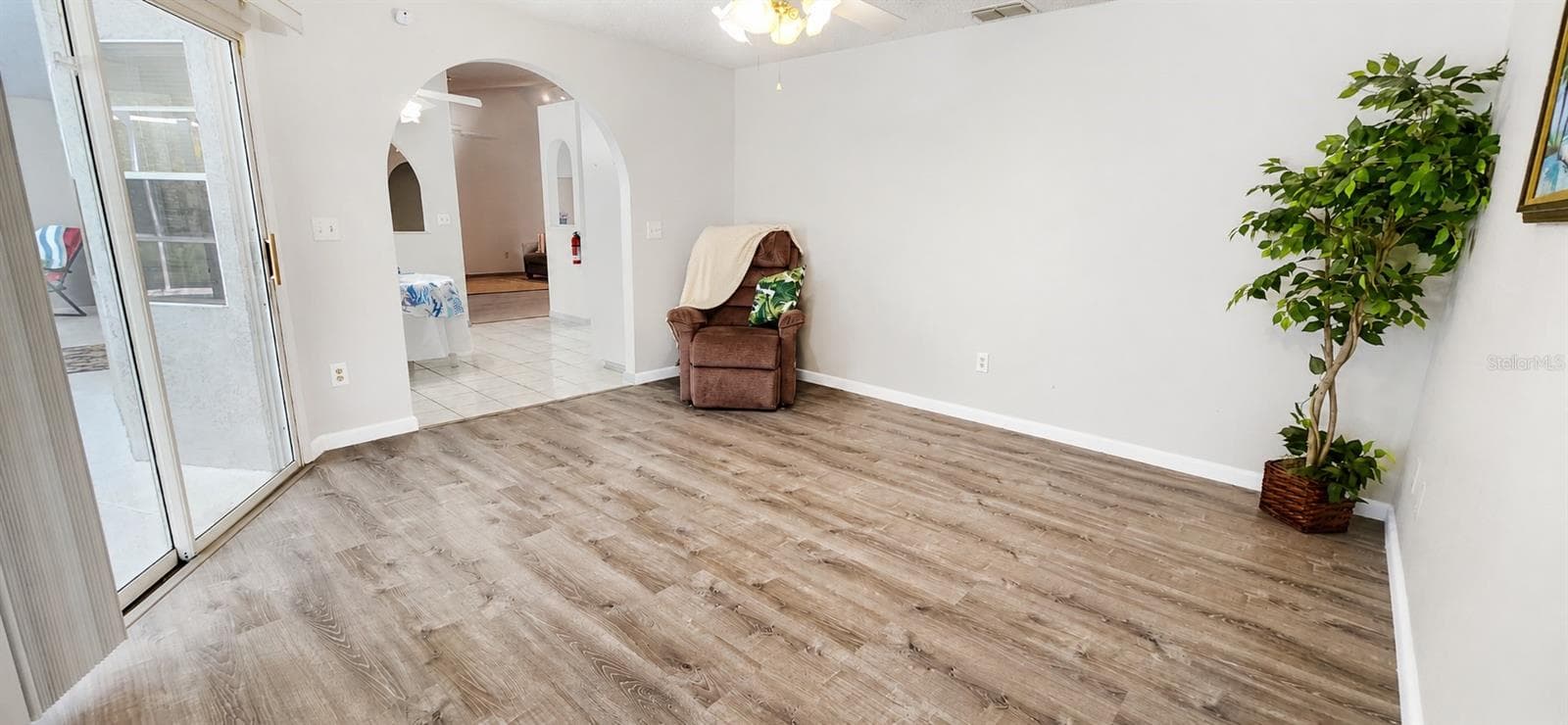Single Family Residence at 18451 WINDING OAKS BLVD, HUDSON, photo 30 of 62
