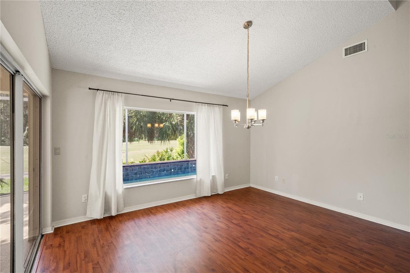 Single Family Residence at 6005 FAIRWAY PALMS CT, TAMPA, photo 20 of 58
