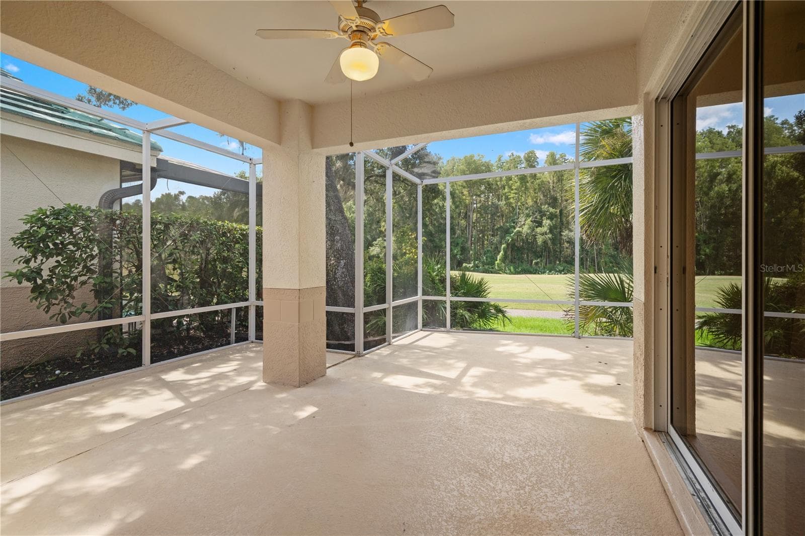 Single Family Residence at 6005 FAIRWAY PALMS CT, TAMPA, photo 41 of 58