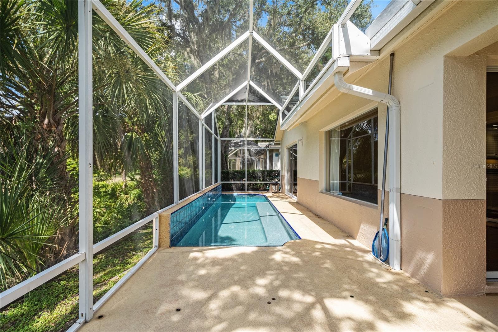 Single Family Residence at 6005 FAIRWAY PALMS CT, TAMPA, photo 46 of 58