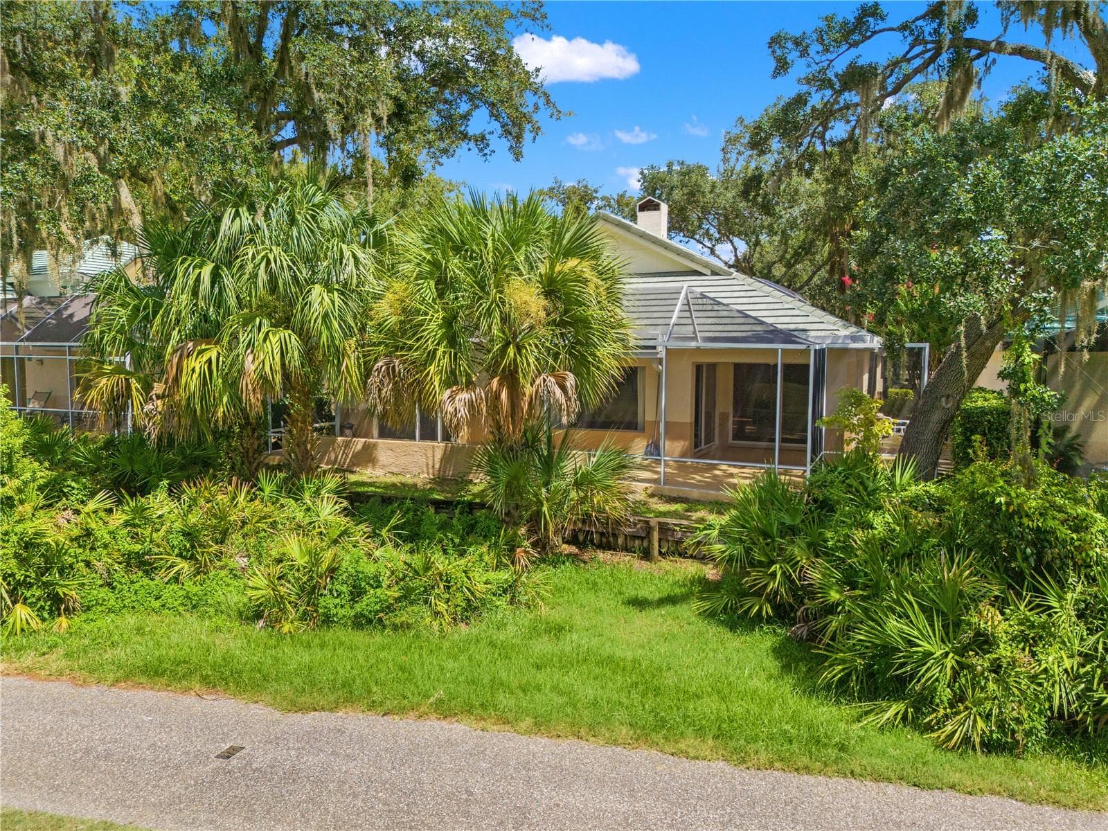 Single Family Residence at 6005 FAIRWAY PALMS CT, TAMPA, photo 51 of 58