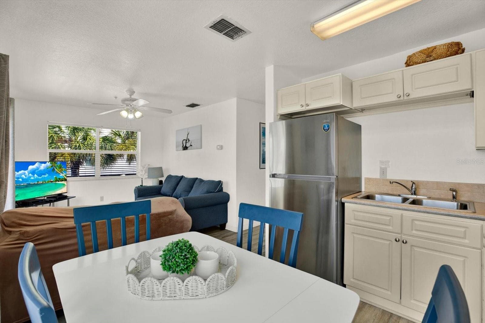 Condominium at 1802 GULF BLVD #8, INDIAN ROCKS BEACH, photo 11 of 29