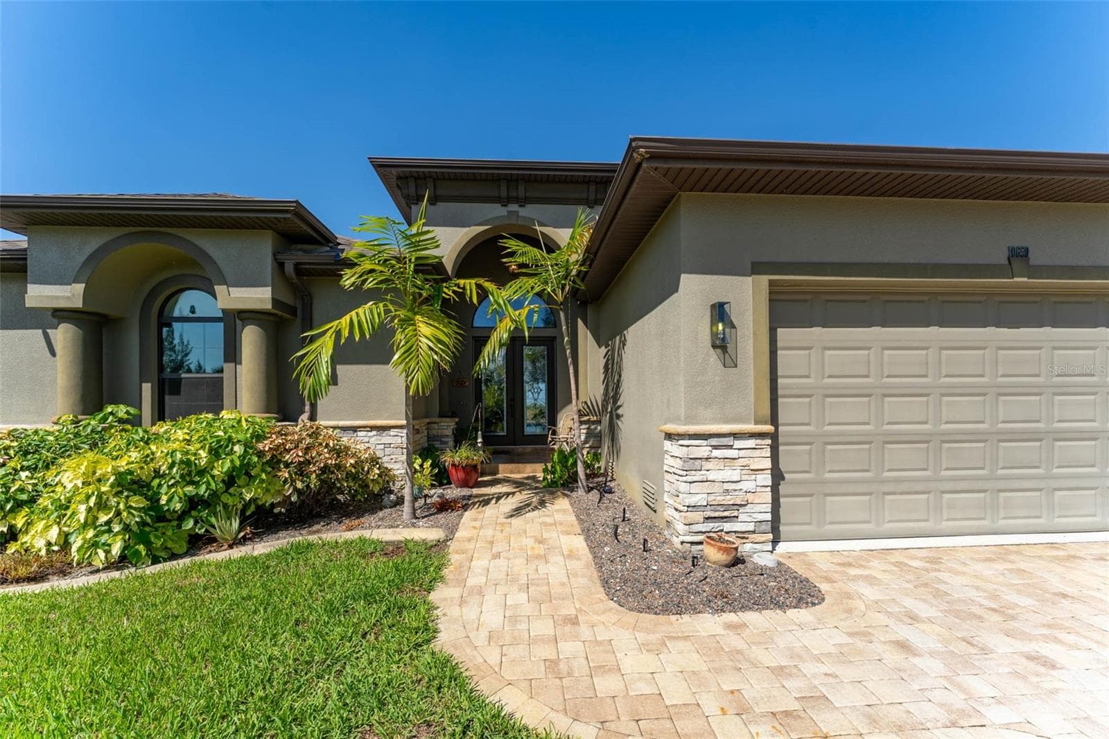 Single Family Residence at 10650 POUGHKEEPSIE CIR, PORT CHARLOTTE, photo 8 of 70