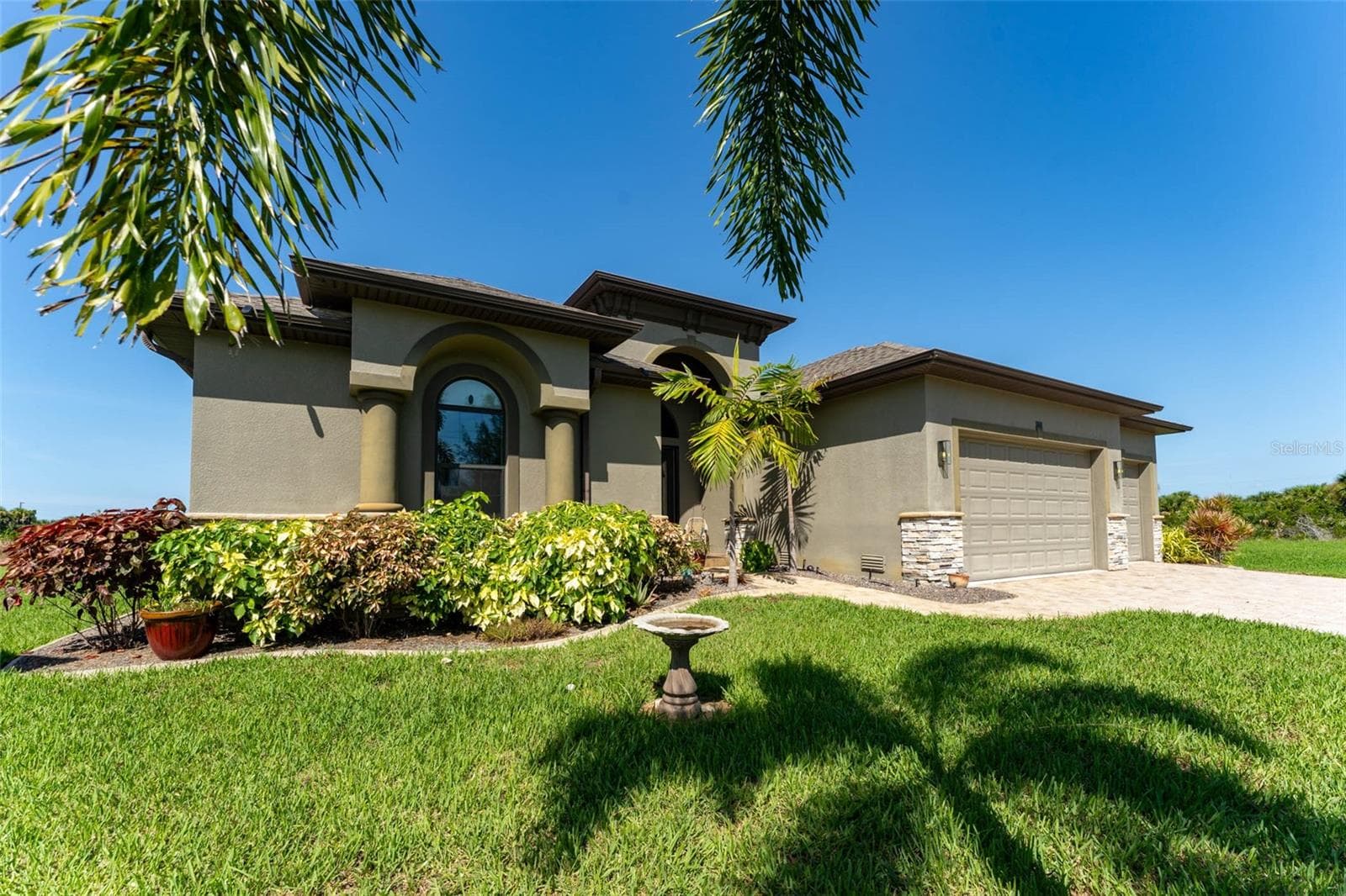 Single Family Residence at 10650 POUGHKEEPSIE CIR, PORT CHARLOTTE, photo 67 of 70