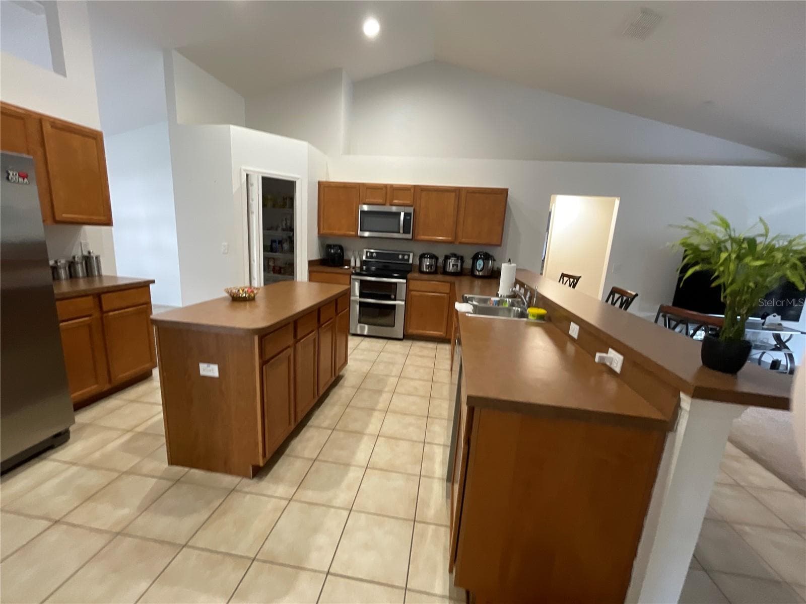 Single Family Residence at 664 HATCHWOOD DR, HAINES CITY, photo 11 of 29
