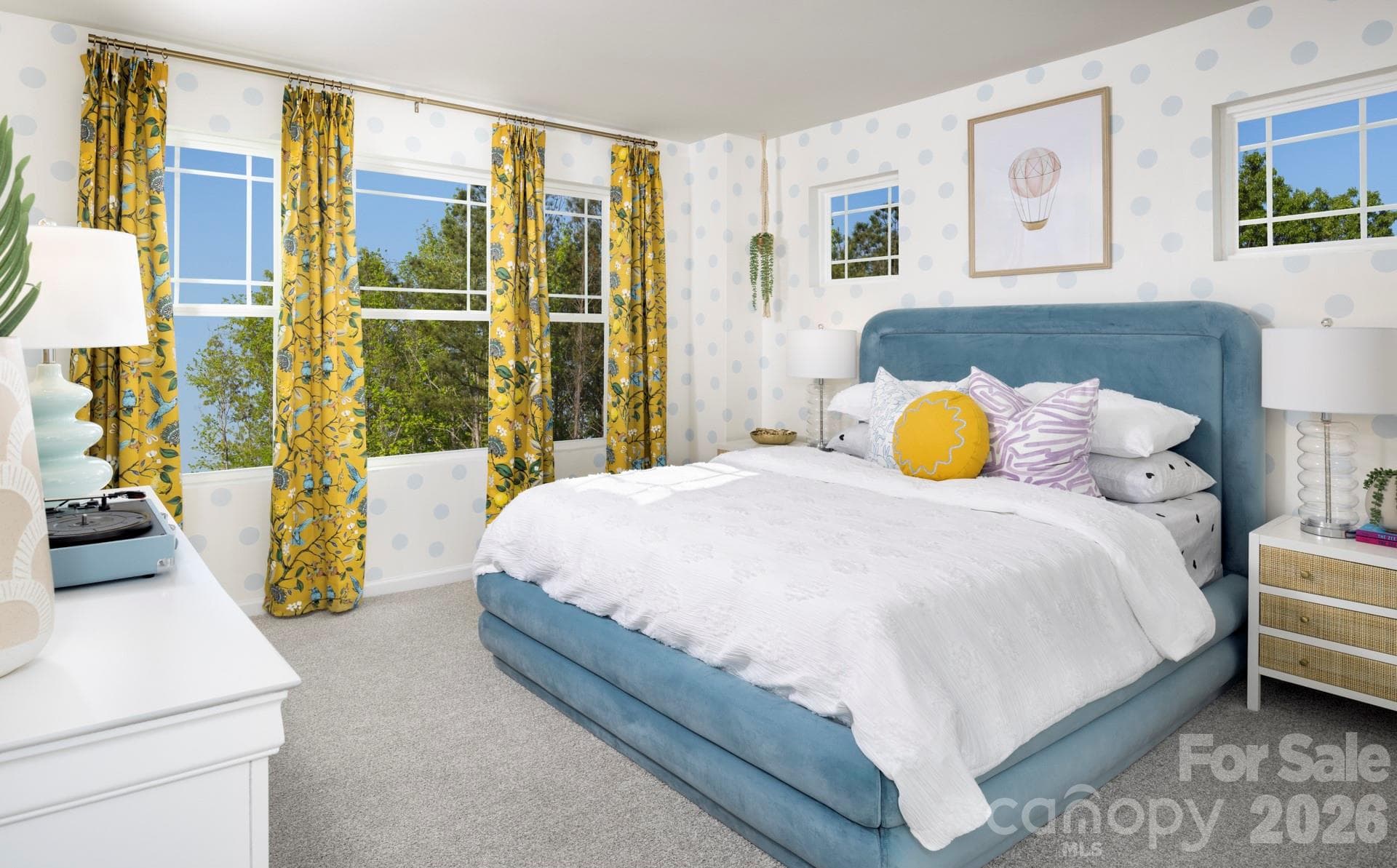 Photos shown are of a staged model home and are for illustrative purposes only. Floor plan is the same; however, finishes, colors, features, fixtures, furnishings, and design selections may vary from the actual home. - Charlotte