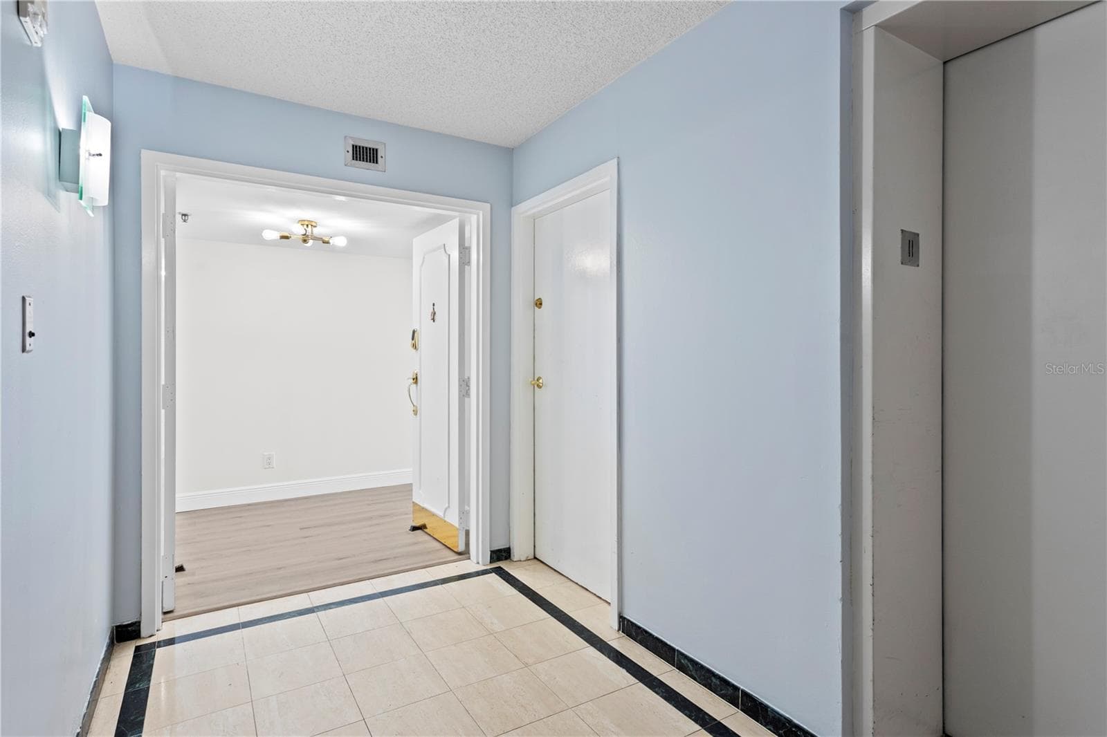Condominium at 3301 BAYSHORE BLVD #1101E, TAMPA, photo 2 of 56
