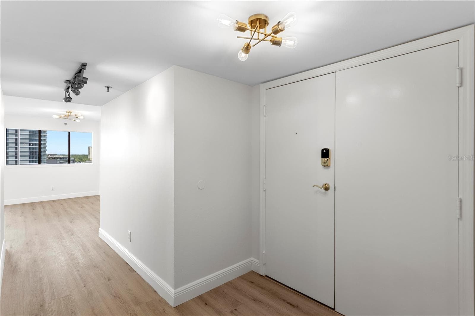Condominium at 3301 BAYSHORE BLVD #1101E, TAMPA, photo 3 of 56