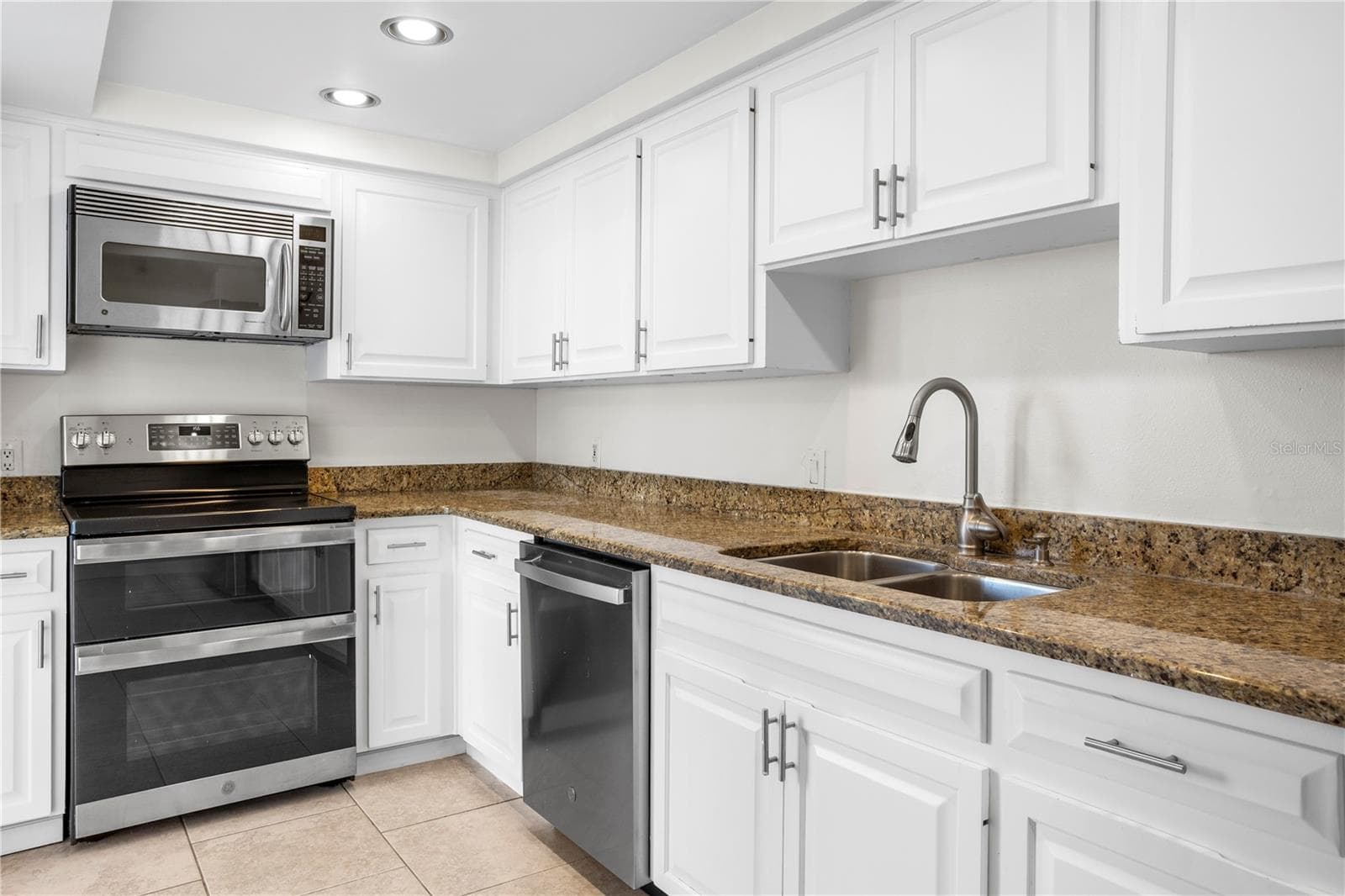 Condominium at 3301 BAYSHORE BLVD #1101E, TAMPA, photo 19 of 56