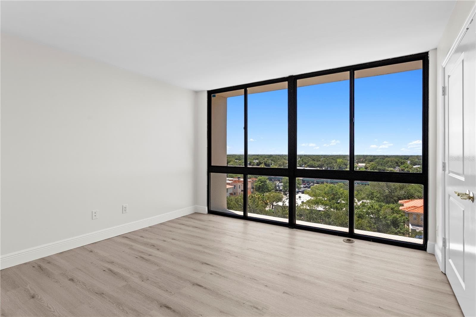 Condominium at 3301 BAYSHORE BLVD #1101E, TAMPA, photo 32 of 56