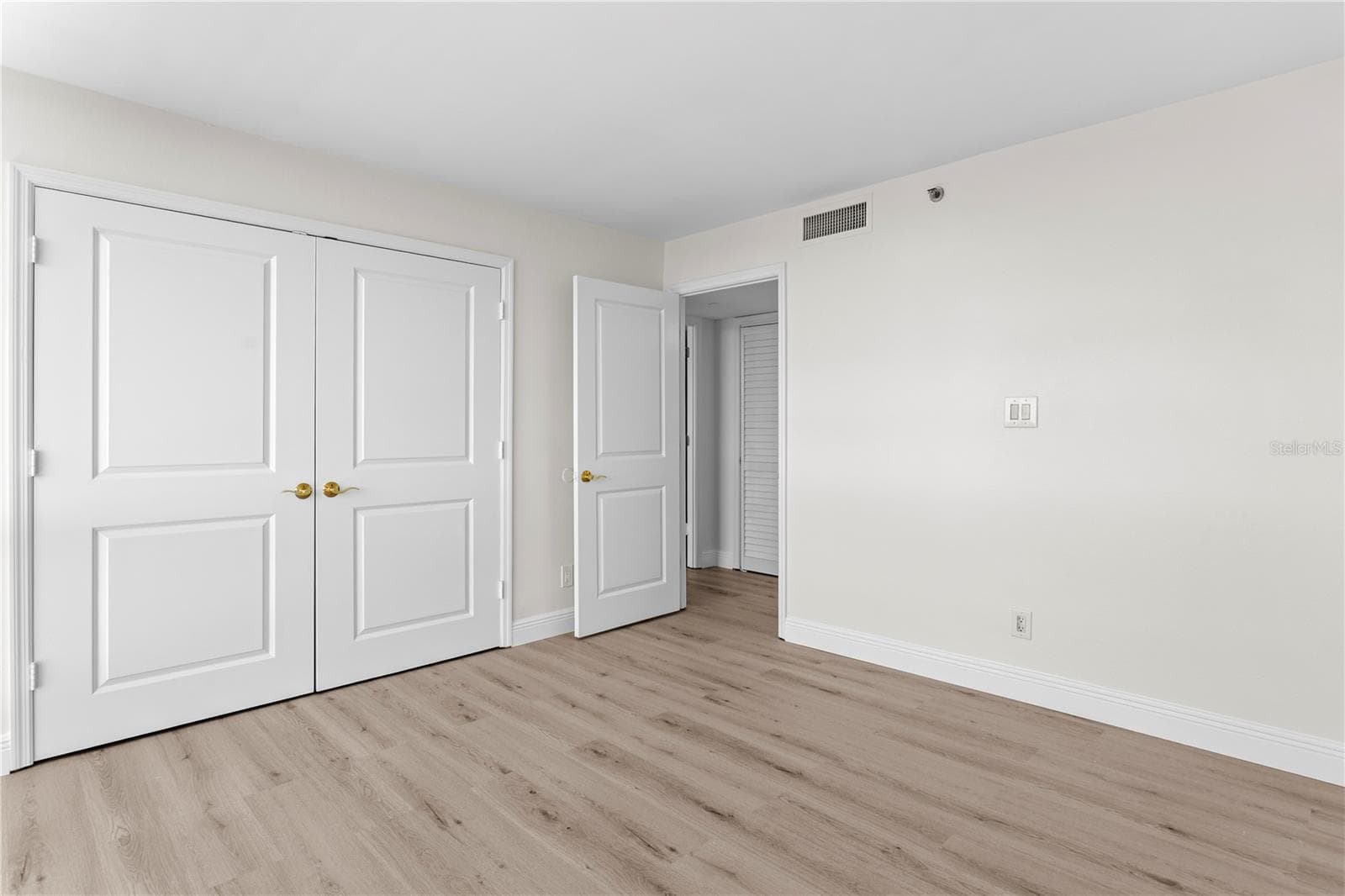 Condominium at 3301 BAYSHORE BLVD #1101E, TAMPA, photo 33 of 56
