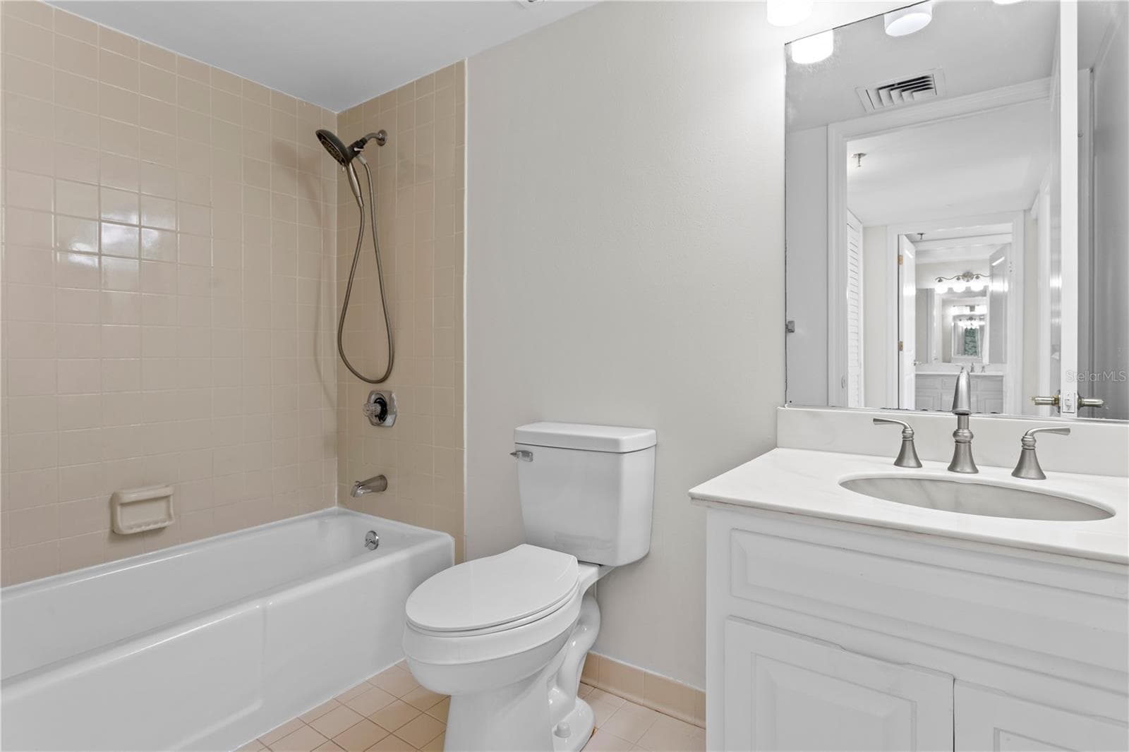 Condominium at 3301 BAYSHORE BLVD #1101E, TAMPA, photo 34 of 56