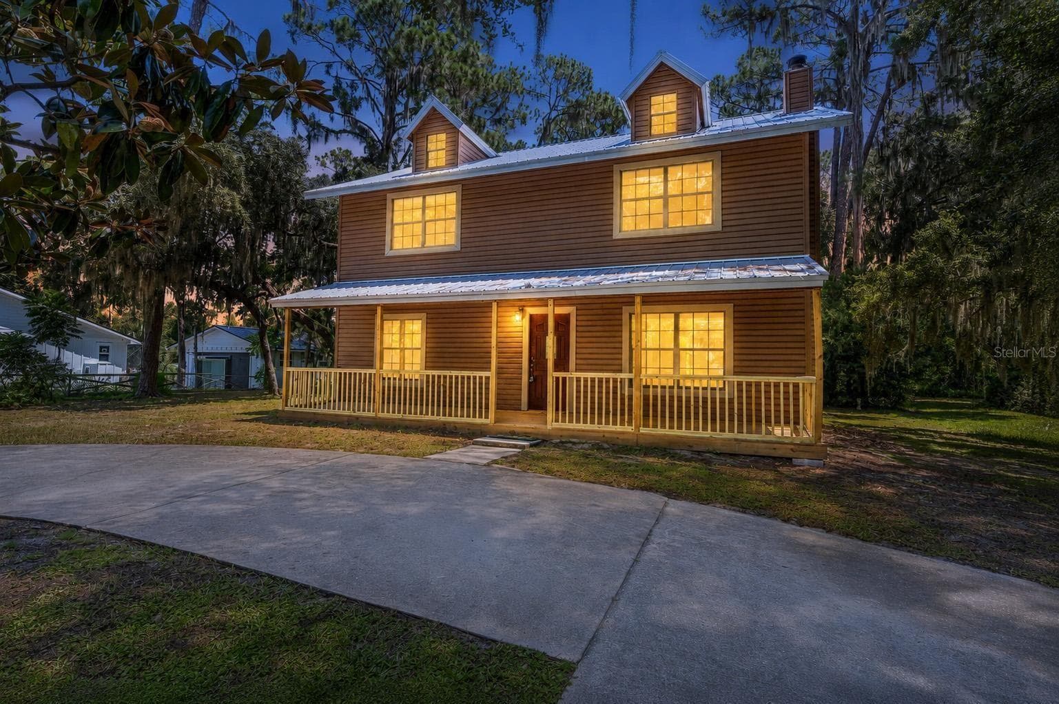 Single Family Residence at 31018 COVE RD, TAVARES, photo 2 of 57