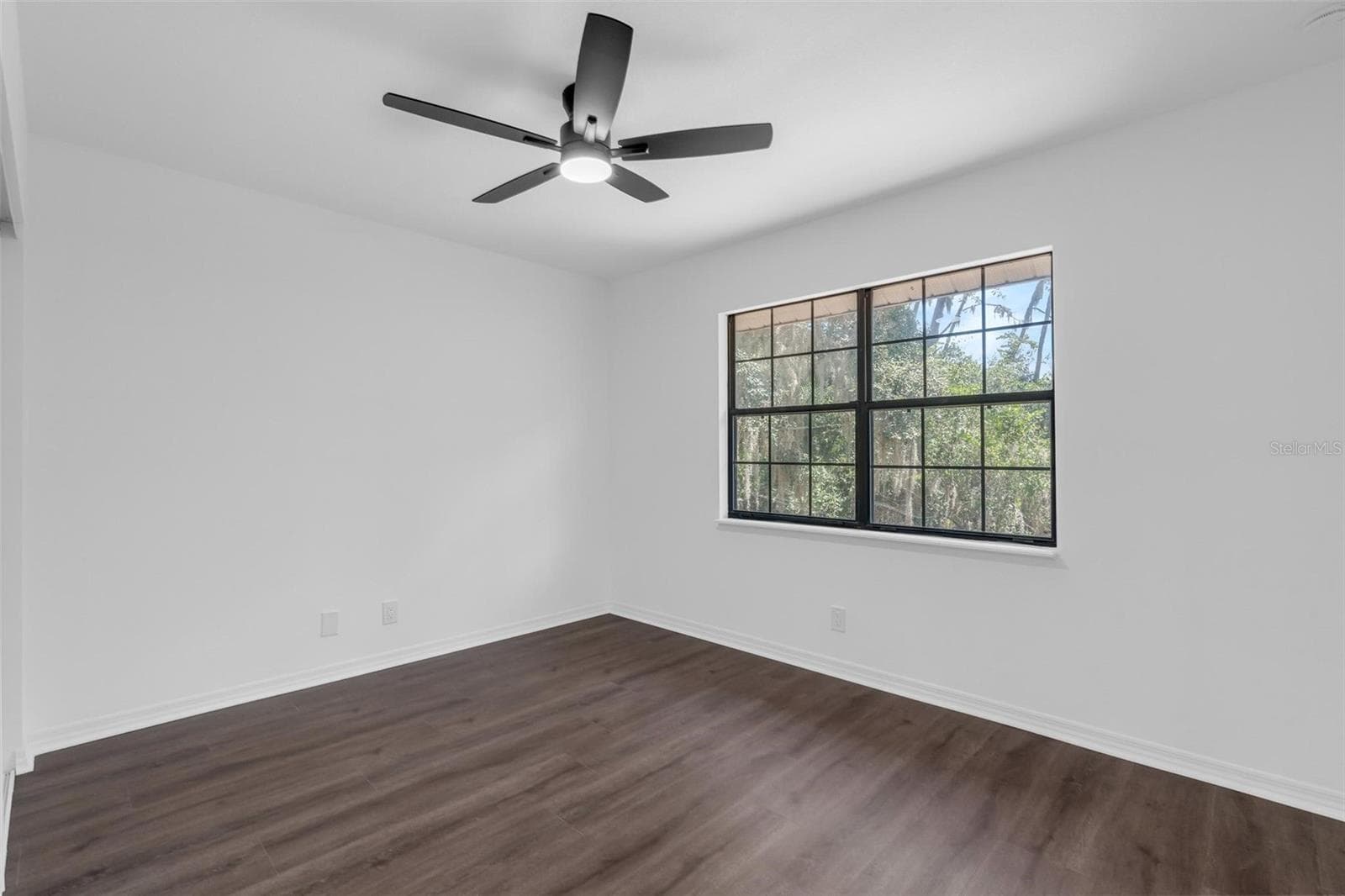 Single Family Residence at 31018 COVE RD, TAVARES, photo 30 of 57