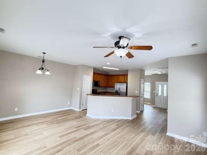 Townhouse at 17756 Trolley Crossing Way, Cornelius, photo 8 of 25