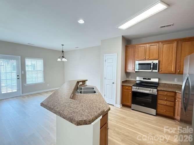 Townhouse at 17756 Trolley Crossing Way, Cornelius, photo 12 of 25