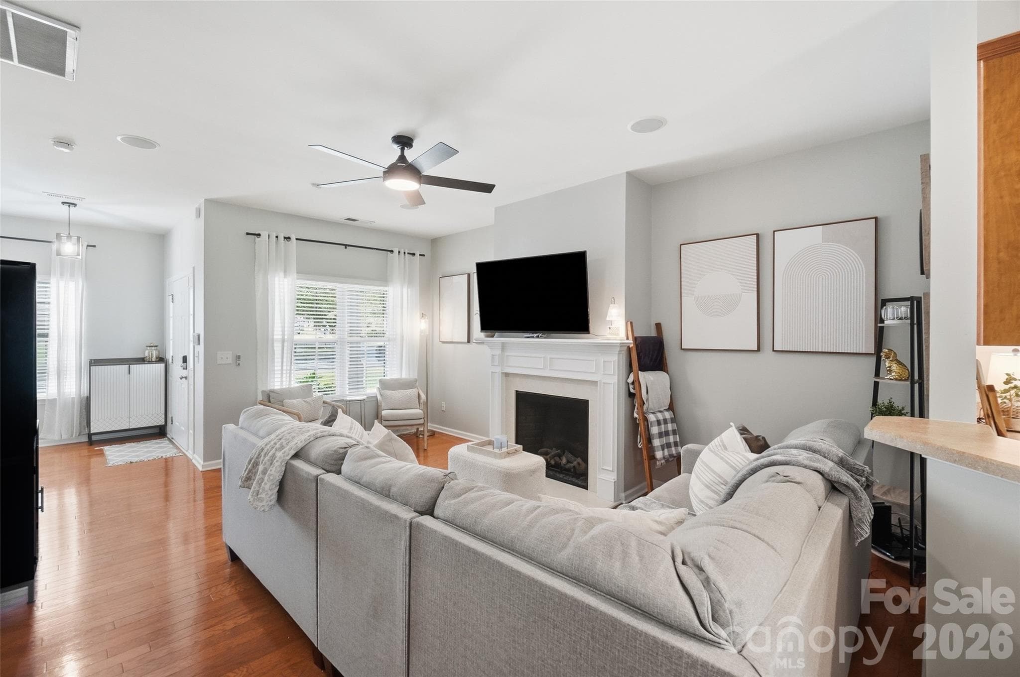 Townhouse at 2311 Crosscut Drive, Charlotte, photo 9 of 42