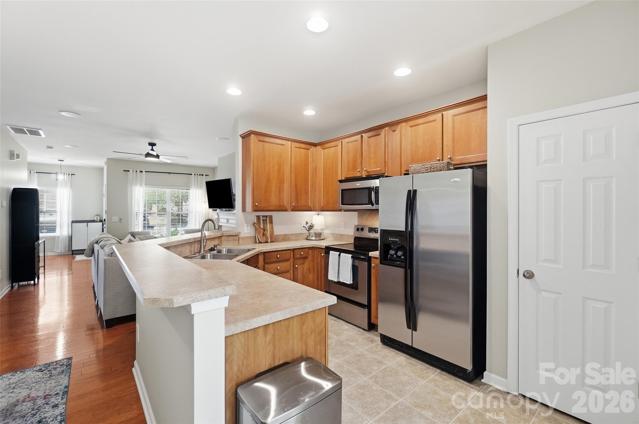 Townhouse at 2311 Crosscut Drive, Charlotte, photo 13 of 42