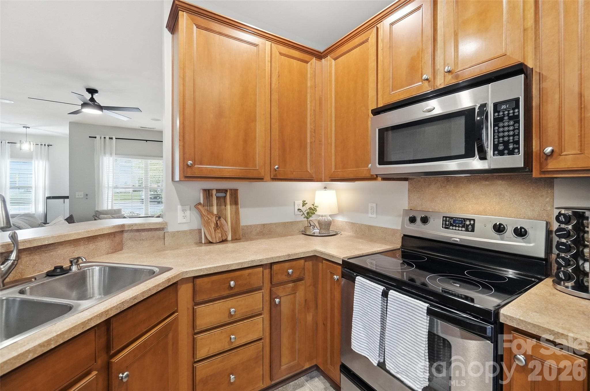 Townhouse at 2311 Crosscut Drive, Charlotte, photo 15 of 42