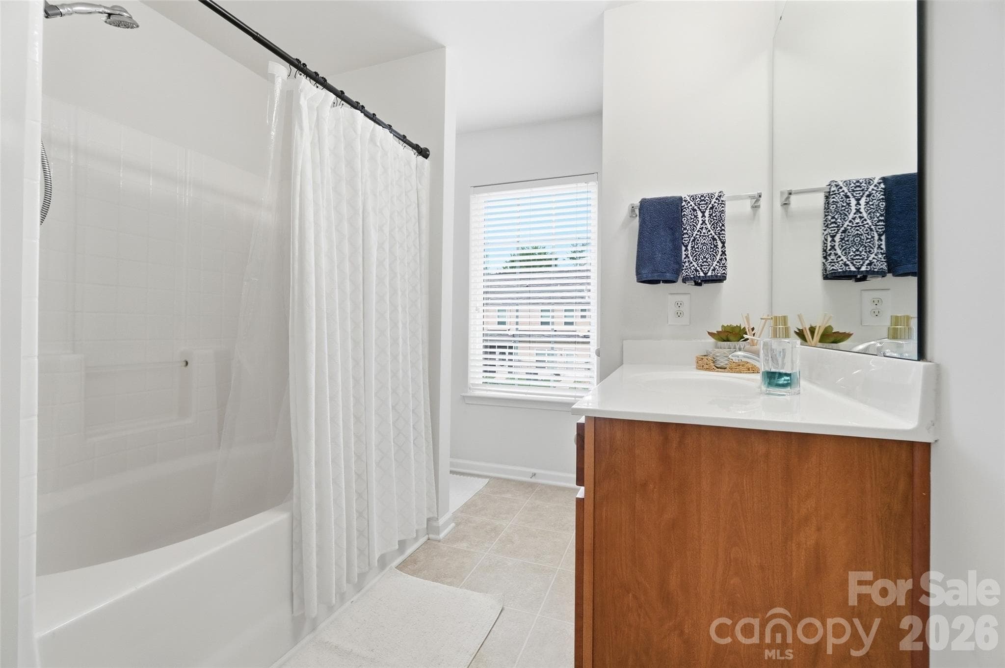 Townhouse at 2311 Crosscut Drive, Charlotte, photo 25 of 42