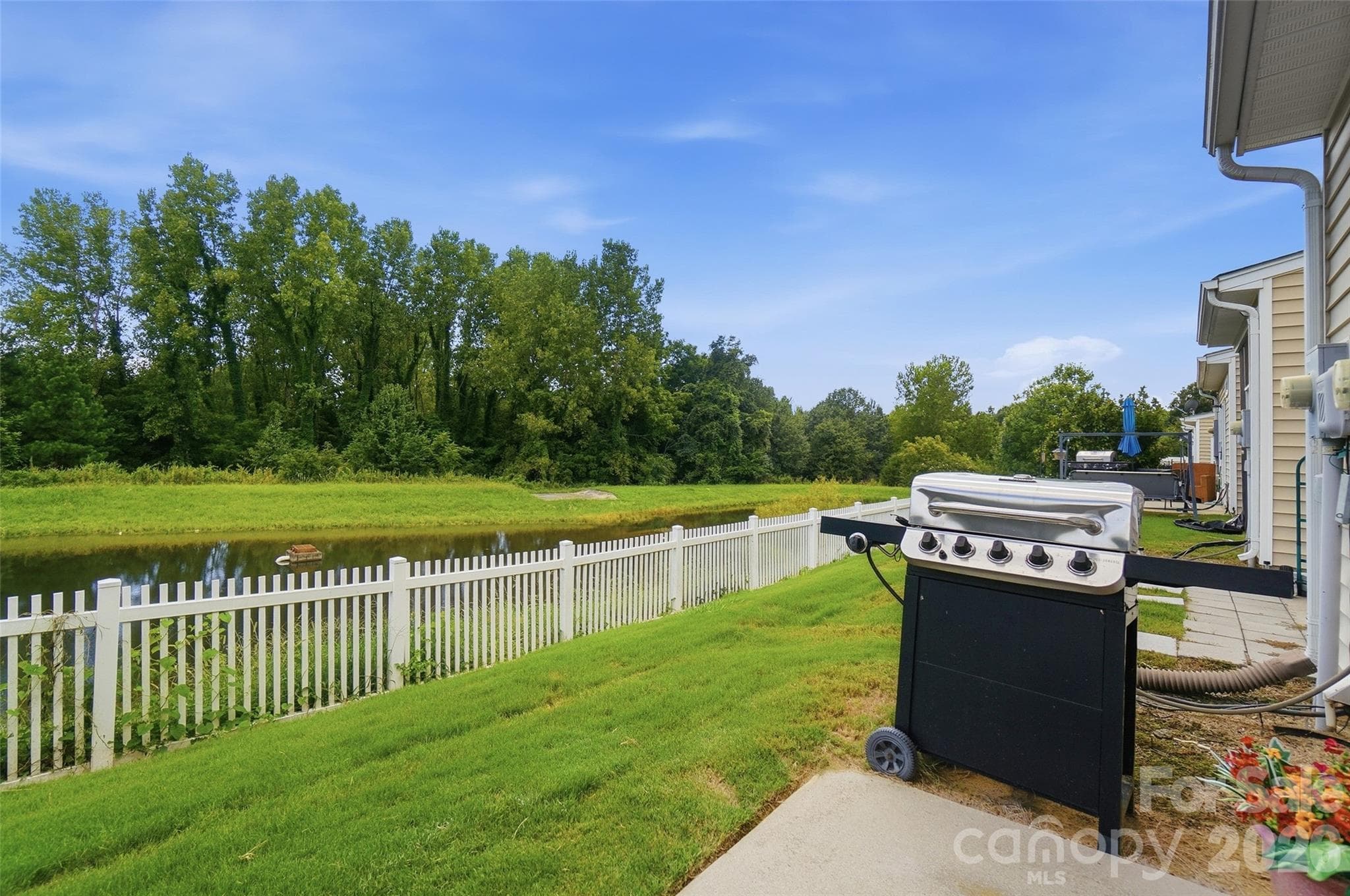 Townhouse at 2311 Crosscut Drive, Charlotte, photo 38 of 42