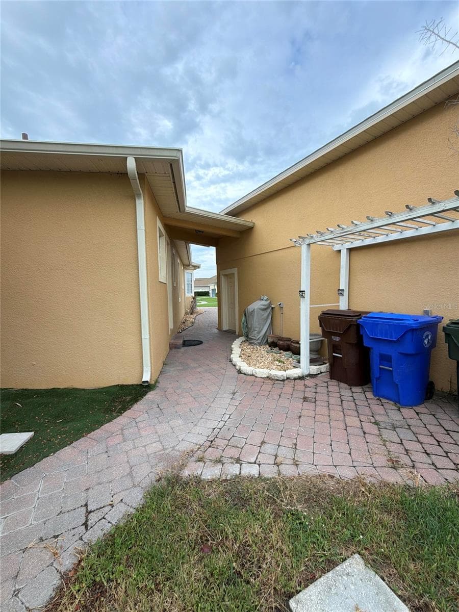 Single Family Residence at 2120 BUNKER VIEW CT, KISSIMMEE, photo 63 of 80