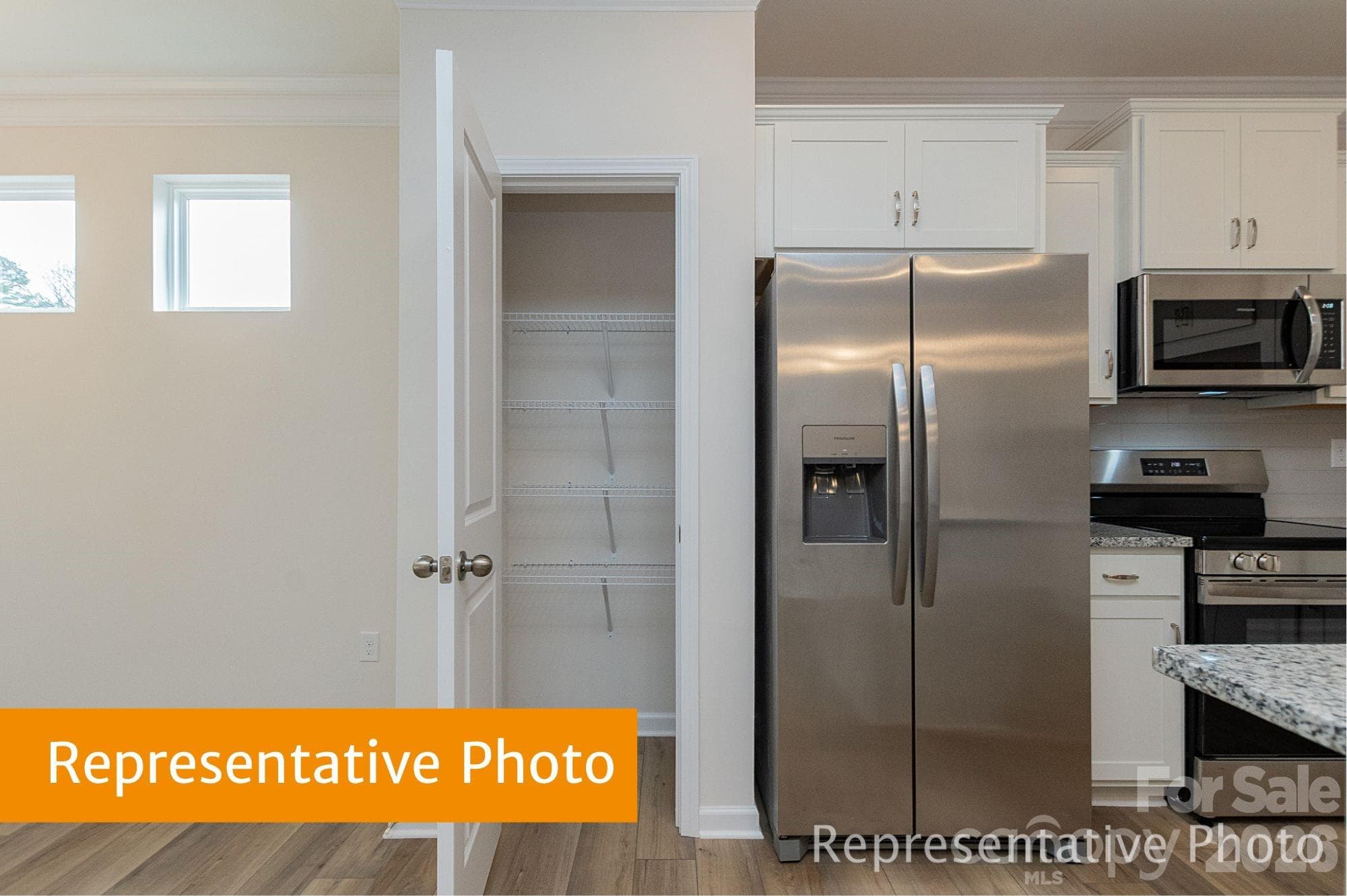 Townhouse at 2671 Spinalis Street, Charlotte, photo 8 of 31