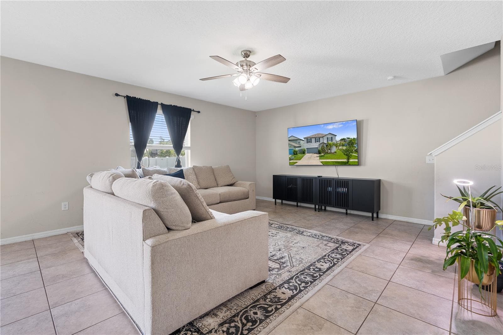 Single Family Residence at 7420 PEARLY EVERLASTING AVE, TAMPA, photo 10 of 48