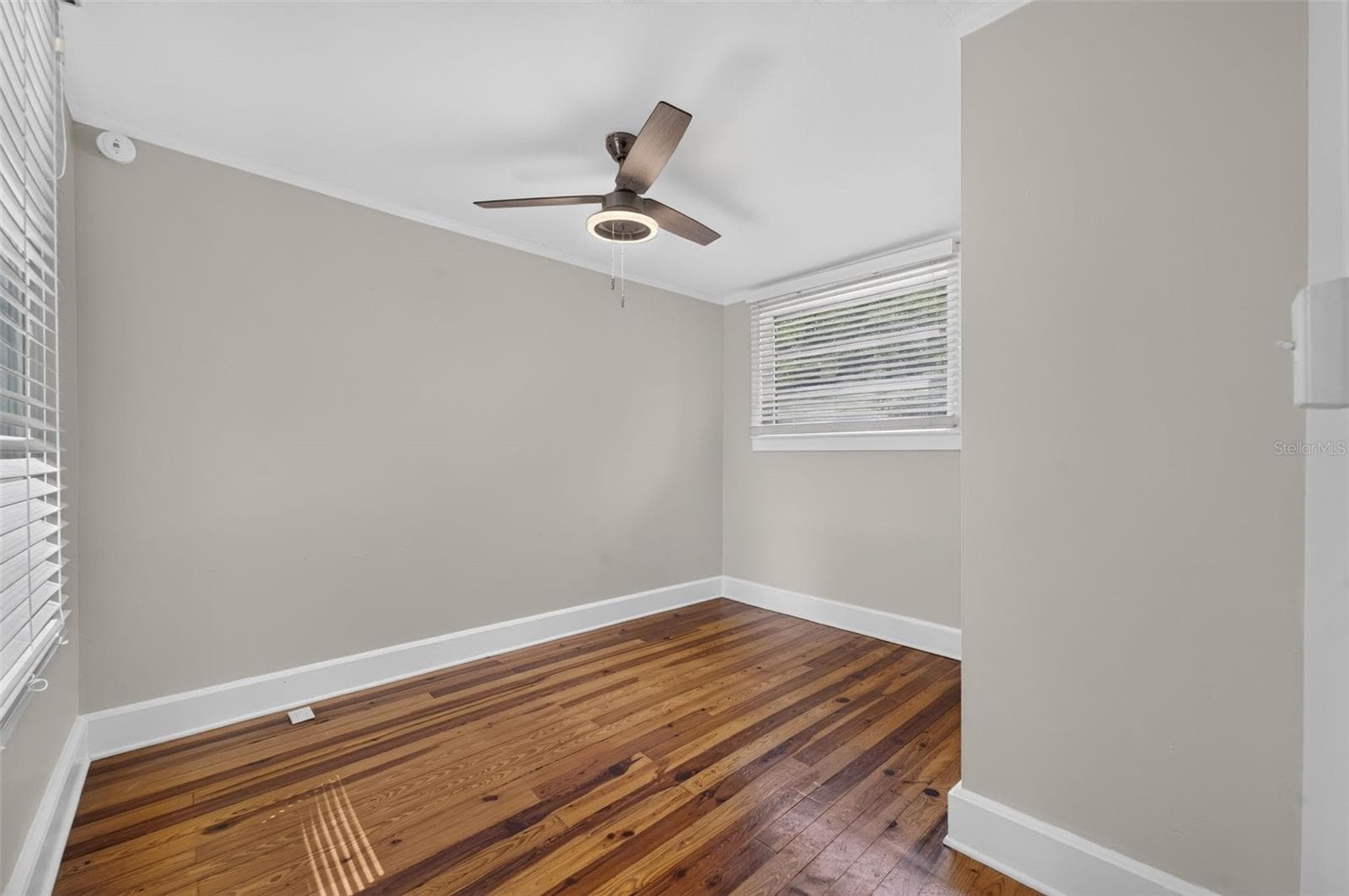 Single Family Residence at 834 N ALEXANDER ST, MOUNT DORA, photo 15 of 23