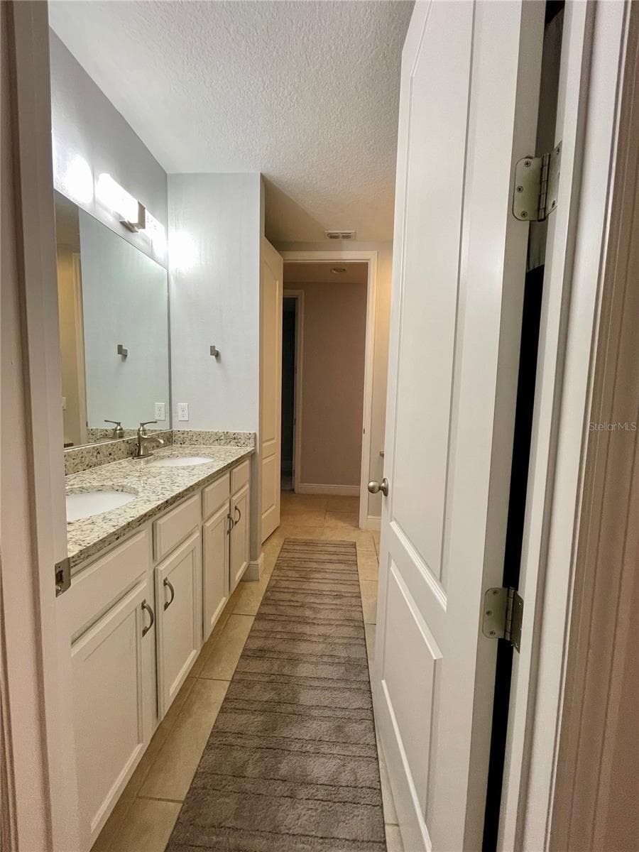 Single Family Residence at 2925 SIESTA VIEW DR, KISSIMMEE, photo 12 of 38