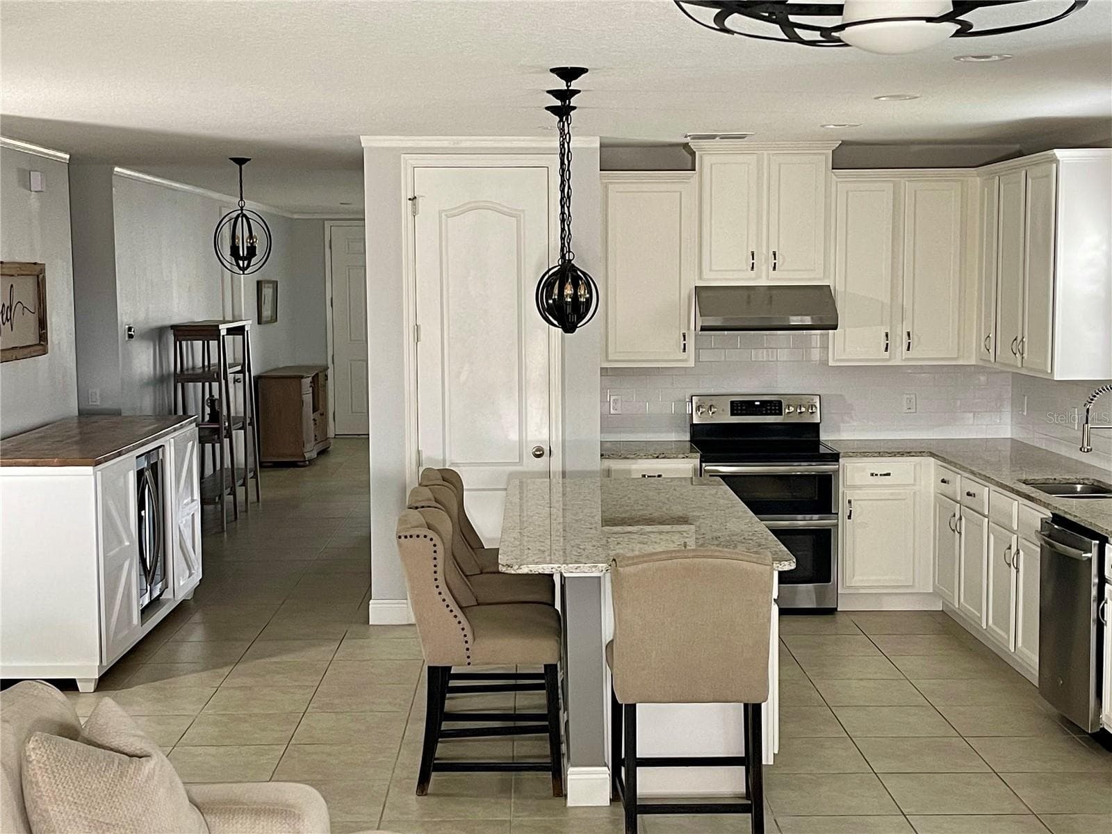 Single Family Residence at 2925 SIESTA VIEW DR, KISSIMMEE, photo 17 of 38