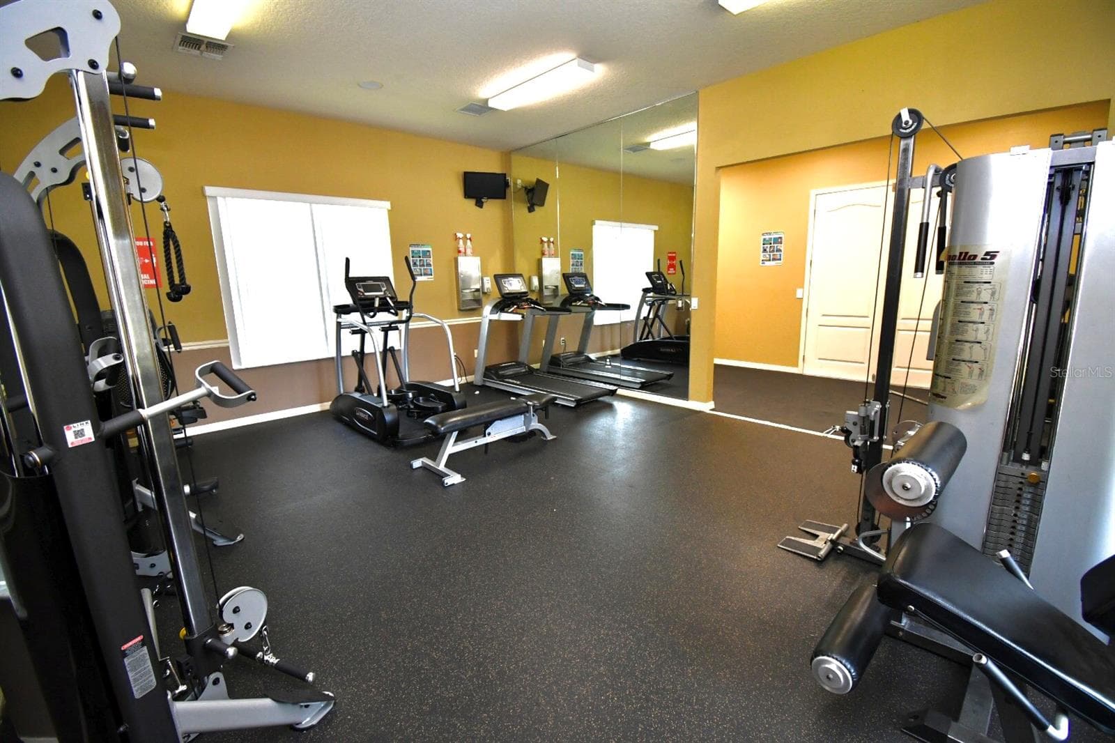 Single Family Residence at 2925 SIESTA VIEW DR, KISSIMMEE, photo 34 of 38