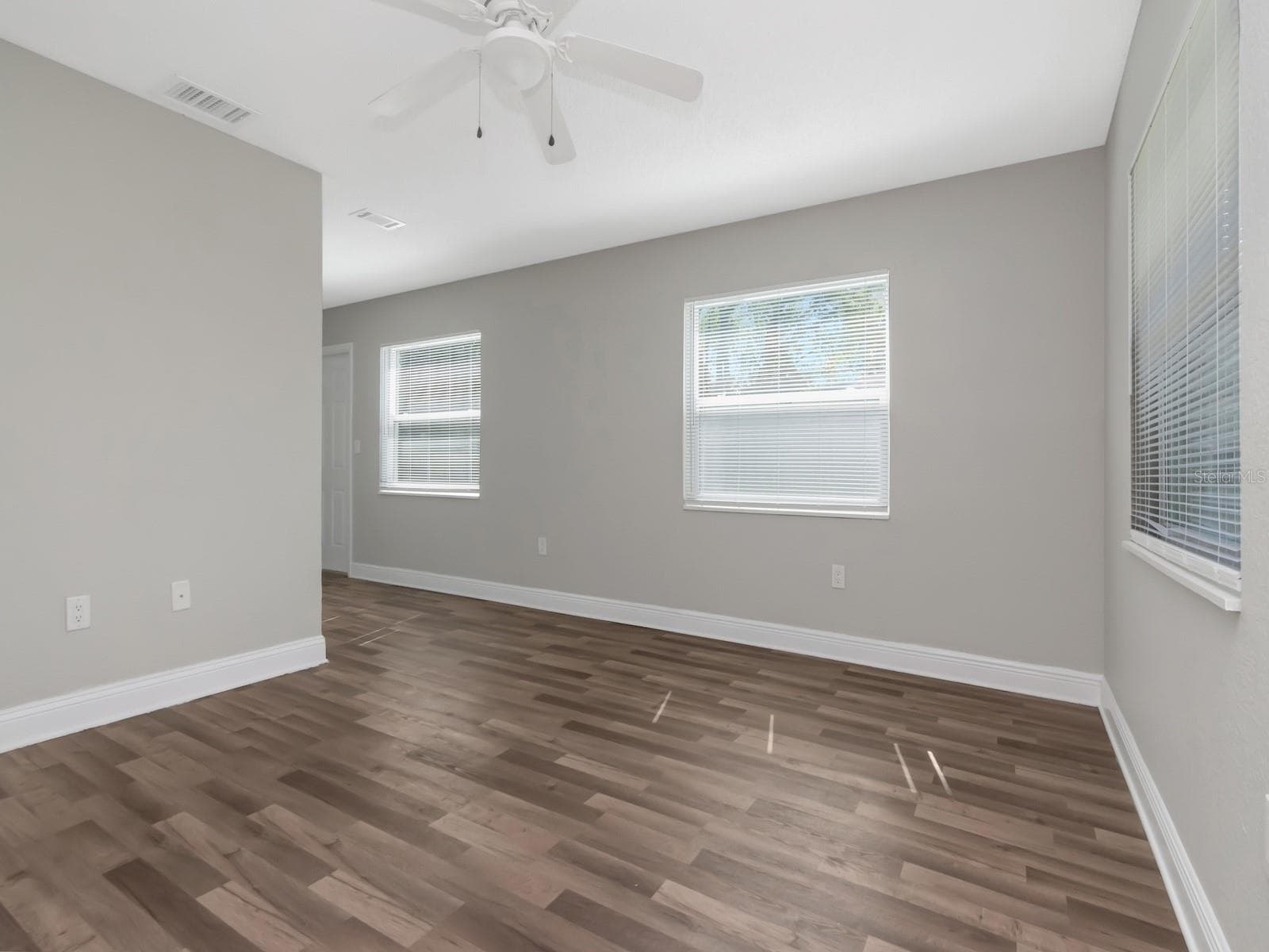 Living Area - Unit 1211 - 1209 62ND AVE E, BRADENTON