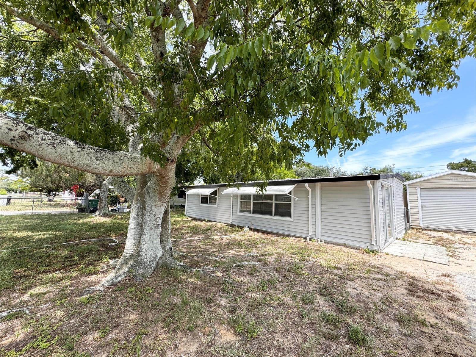 3418 BROCKETT RD