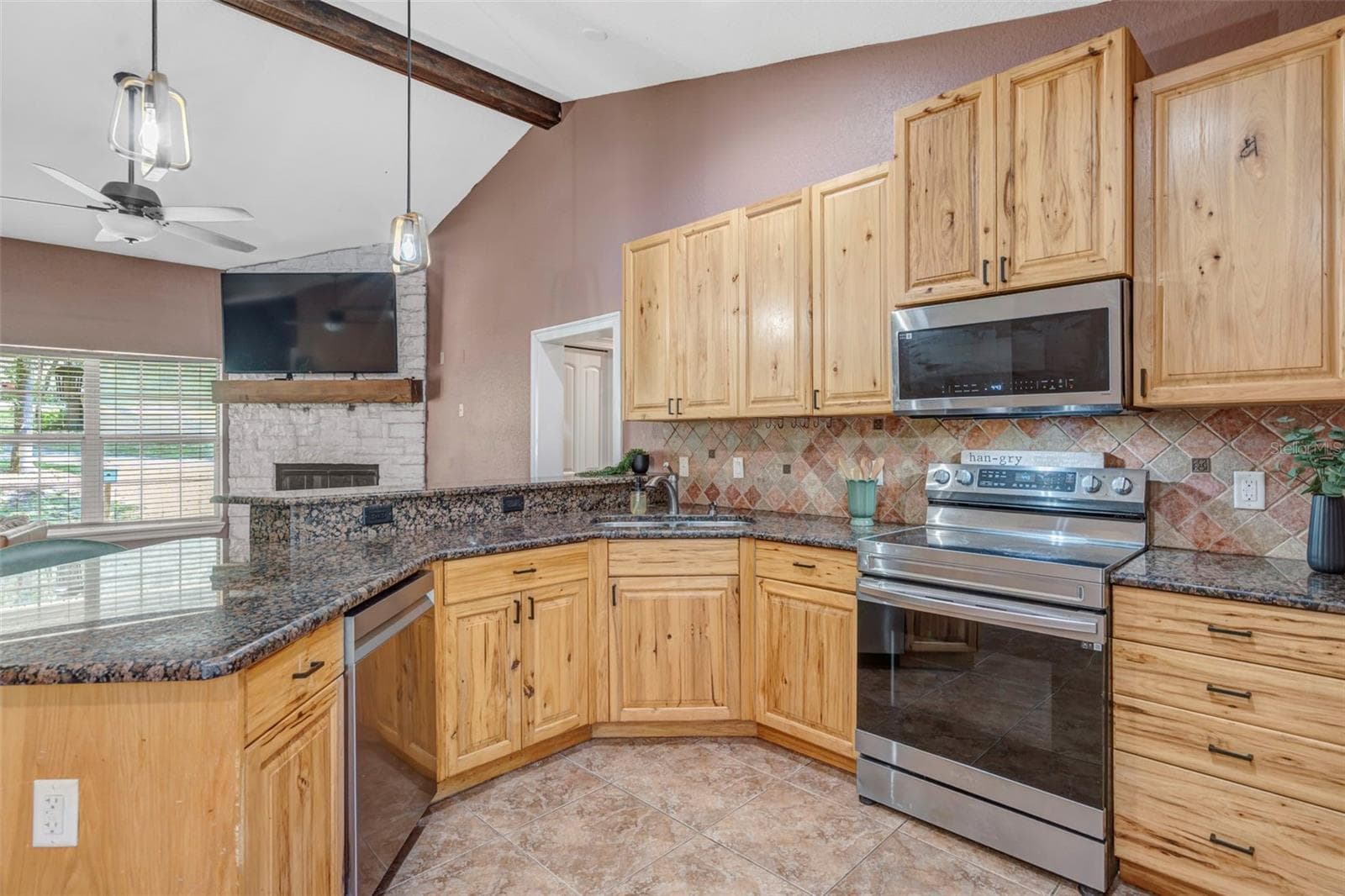 Kitchen Main Floor - 4243 NANCY CREEK BLVD, BROOKSVILLE