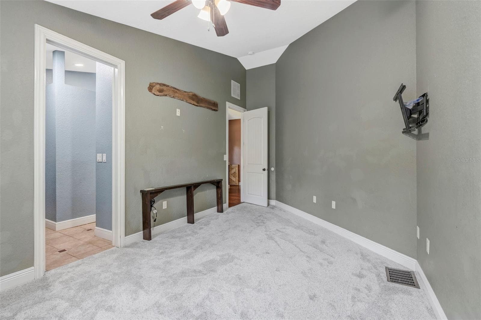2nd Primary Suite Main Floor - 4243 NANCY CREEK BLVD, BROOKSVILLE