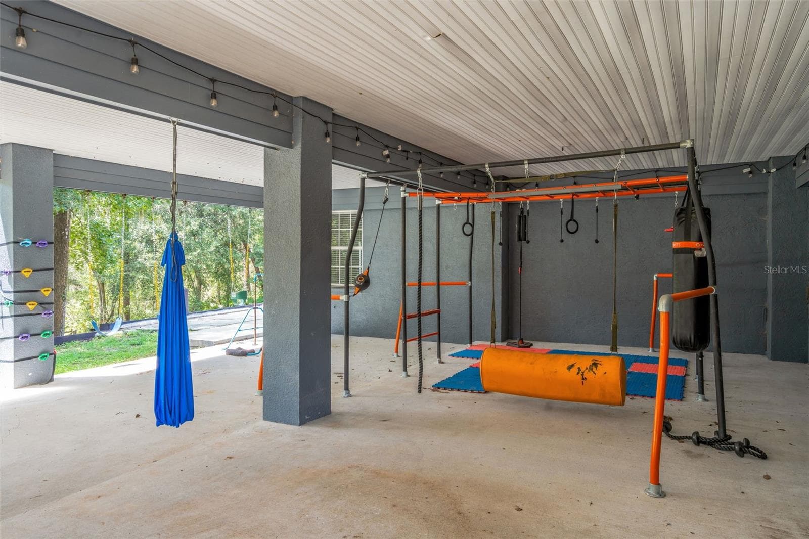 Large Covered Area for Entertaining/Activities - 4243 NANCY CREEK BLVD, BROOKSVILLE