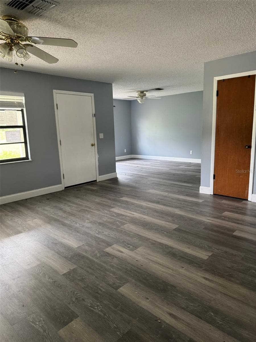 Single Family Residence at 38745 CAMBRIDGE DR, ZEPHYRHILLS, photo 12 of 26